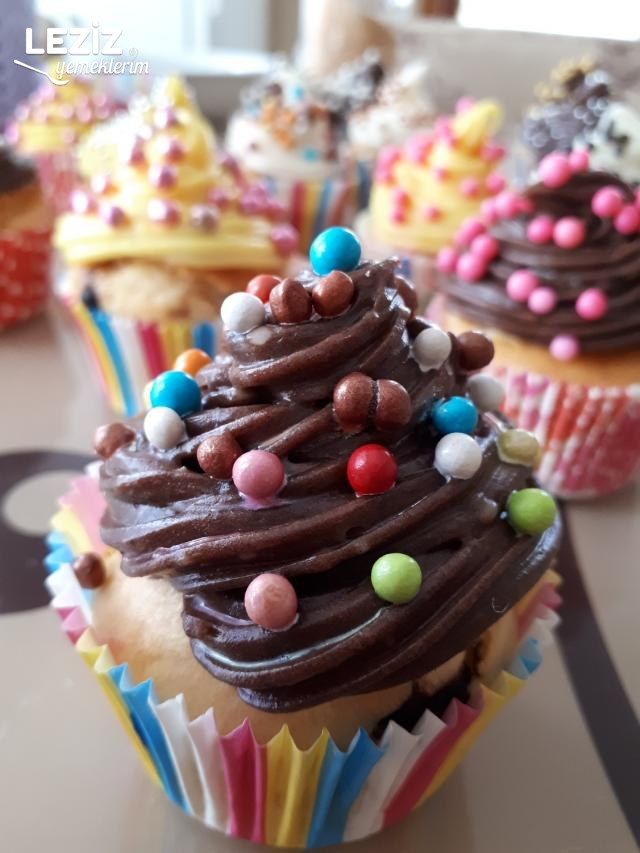 Kokoş Cupcakeler