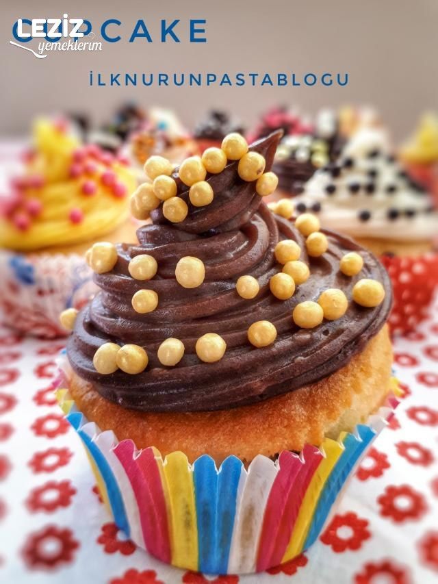 Kokoş Cupcakeler