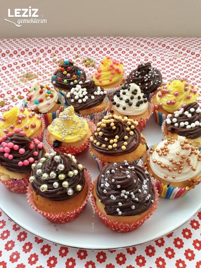 Kokoş Cupcakeler