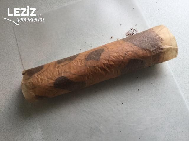 Zürafa Desenli Muzlu Rulo Pasta