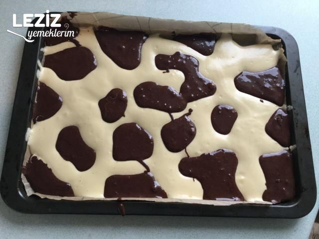 Zürafa Desenli Muzlu Rulo Pasta