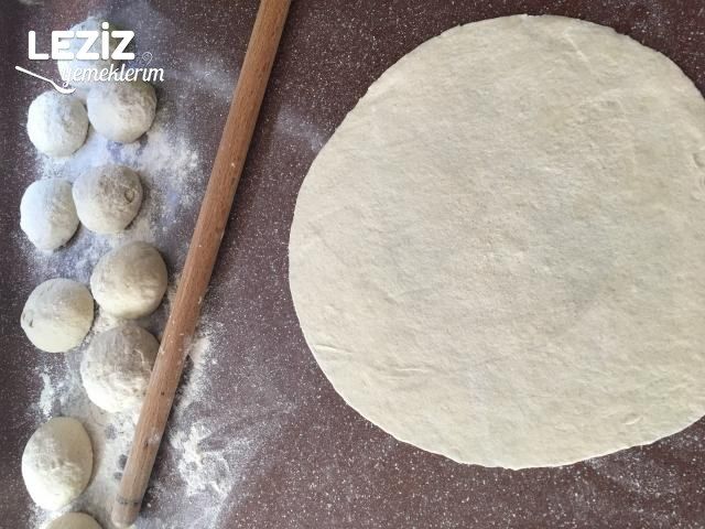 El Açması Ispanaklı Börek Tarifi (Mutlaka Deneyin)