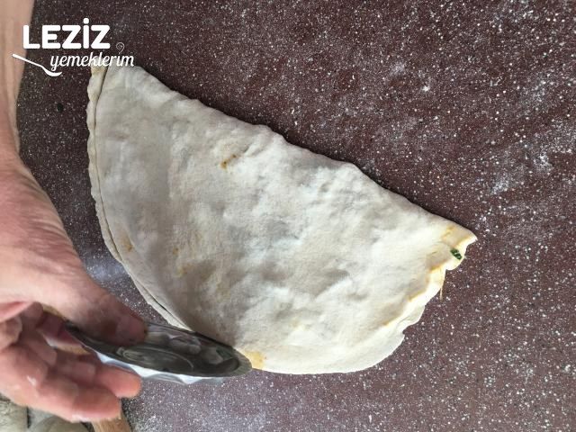 El Açması Ispanaklı Börek Tarifi (Mutlaka Deneyin)