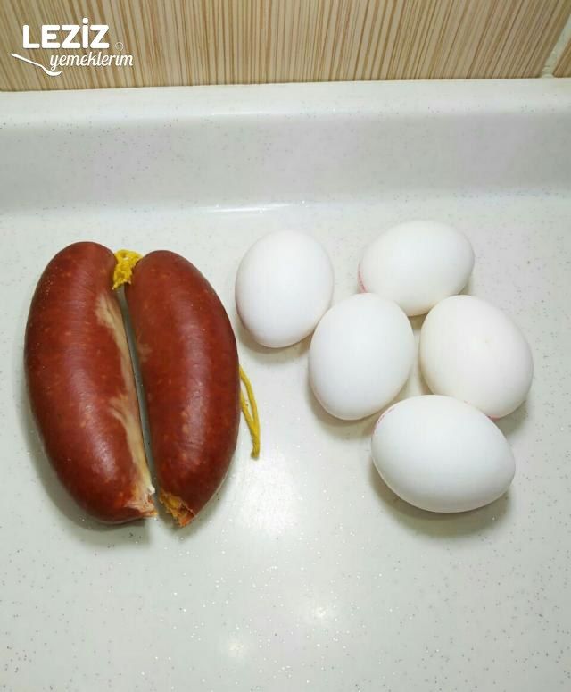 Kayserinin Sucuklu Yumurtası