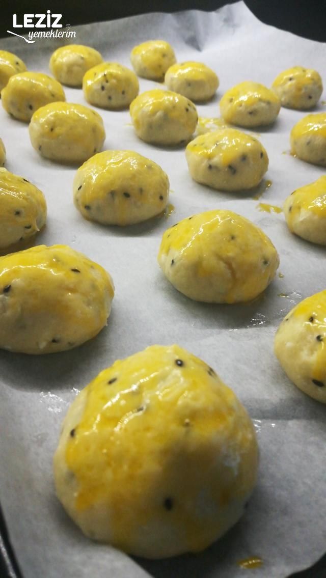 Lorlu Çörekotlu Şipşak Poğaça