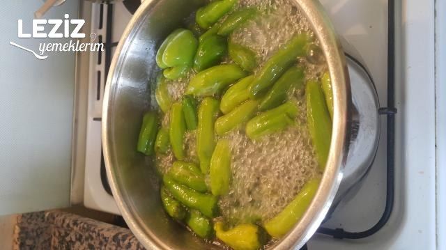 Yağlı Sirkelı Acı Tatlı Biber Turşusu