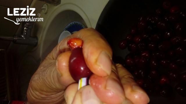 Kiraz Reçeli Tarifi (Nefis)
