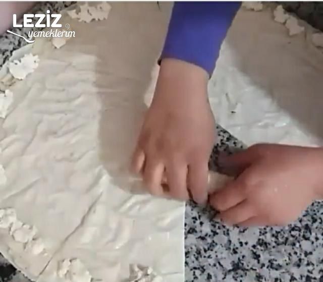 Kruvasan Börek