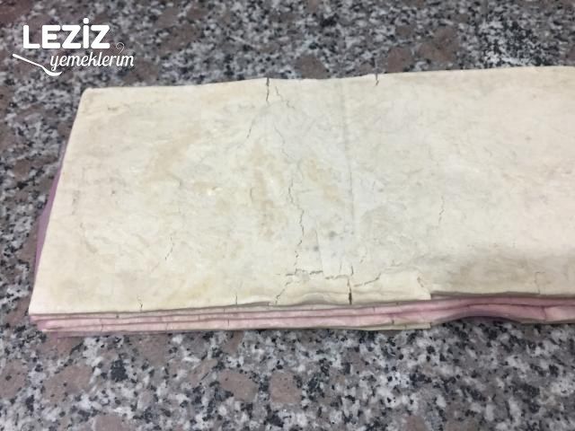 Çıtır Peynirli  Milföy Böreği