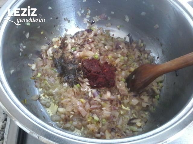 Tarhana Börek Harcı (Derin Dondurucu İçin)