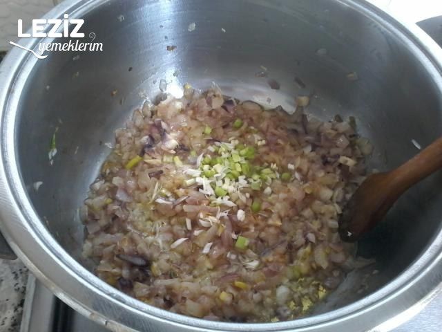 Tarhana Börek Harcı (Derin Dondurucu İçin)