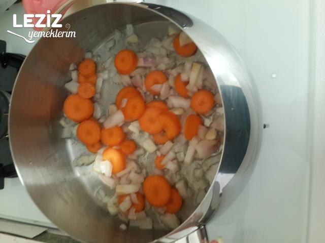 Meyaneli Karışık Sebze Çorbası