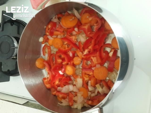 Meyaneli Karışık Sebze Çorbası