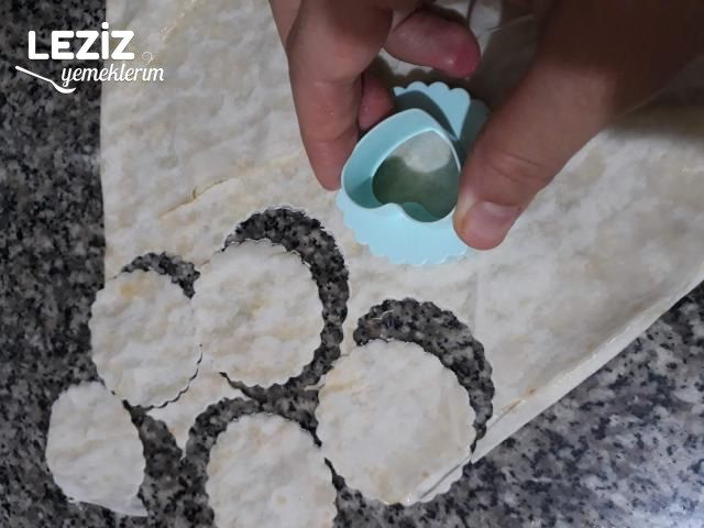 1 Yufkayla 5 Dakikada Pişi Nasıl Hazırlanır?