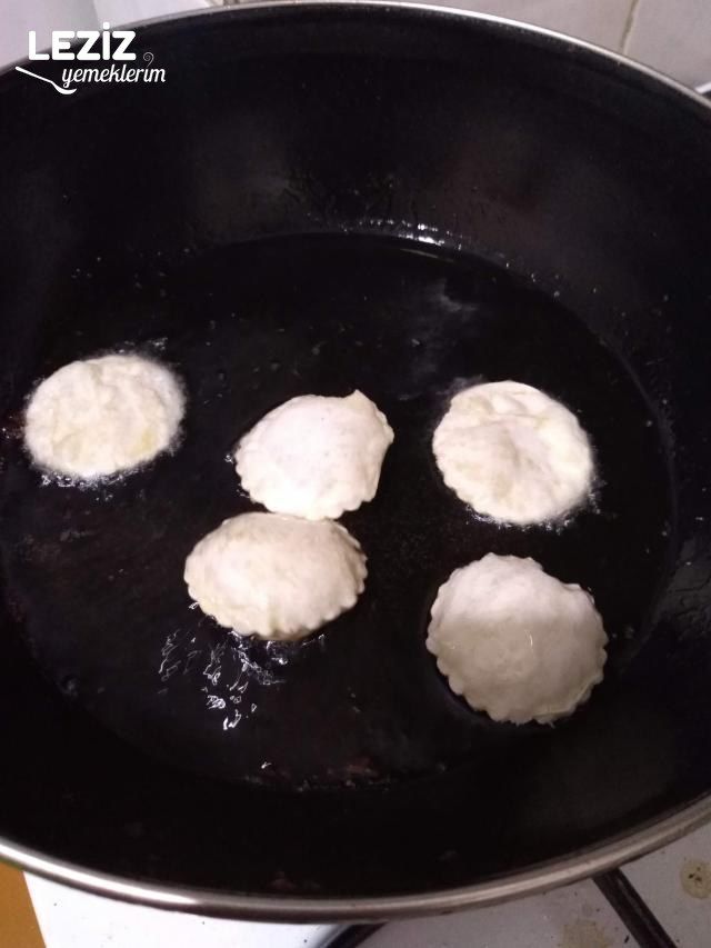 1 Yufkayla 5 Dakikada Pişi Nasıl Hazırlanır?