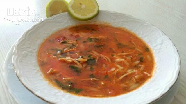 Tavuklu Domates Çorbası