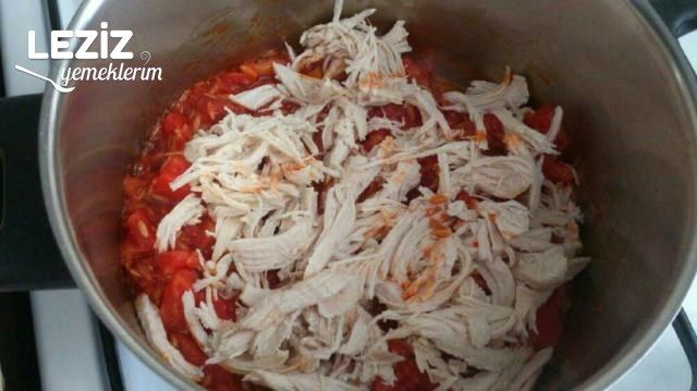 Tavuklu Domates Çorbası