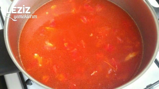 Tavuklu Domates Çorbası