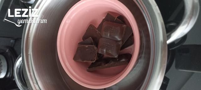 Bitter Çikolata Kaplı Mozaik Kek Tarifi