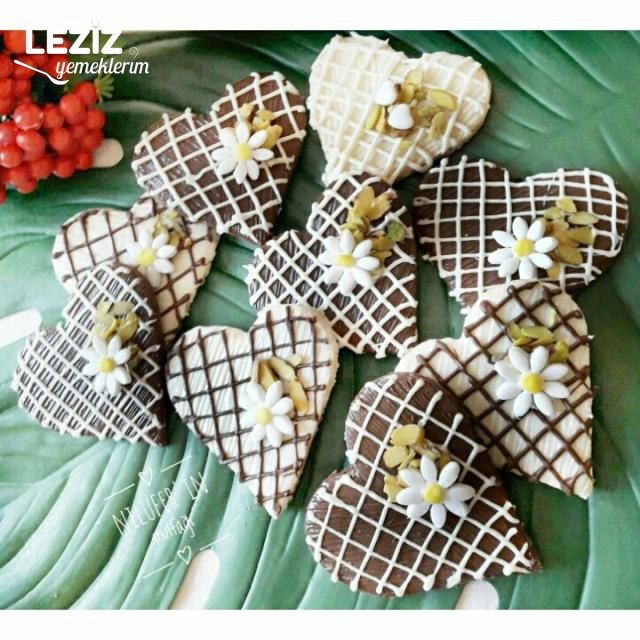 Çikolatalı Kalp Kurabiyeler