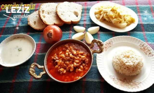 Kaburga Etli Kuru Fasulye