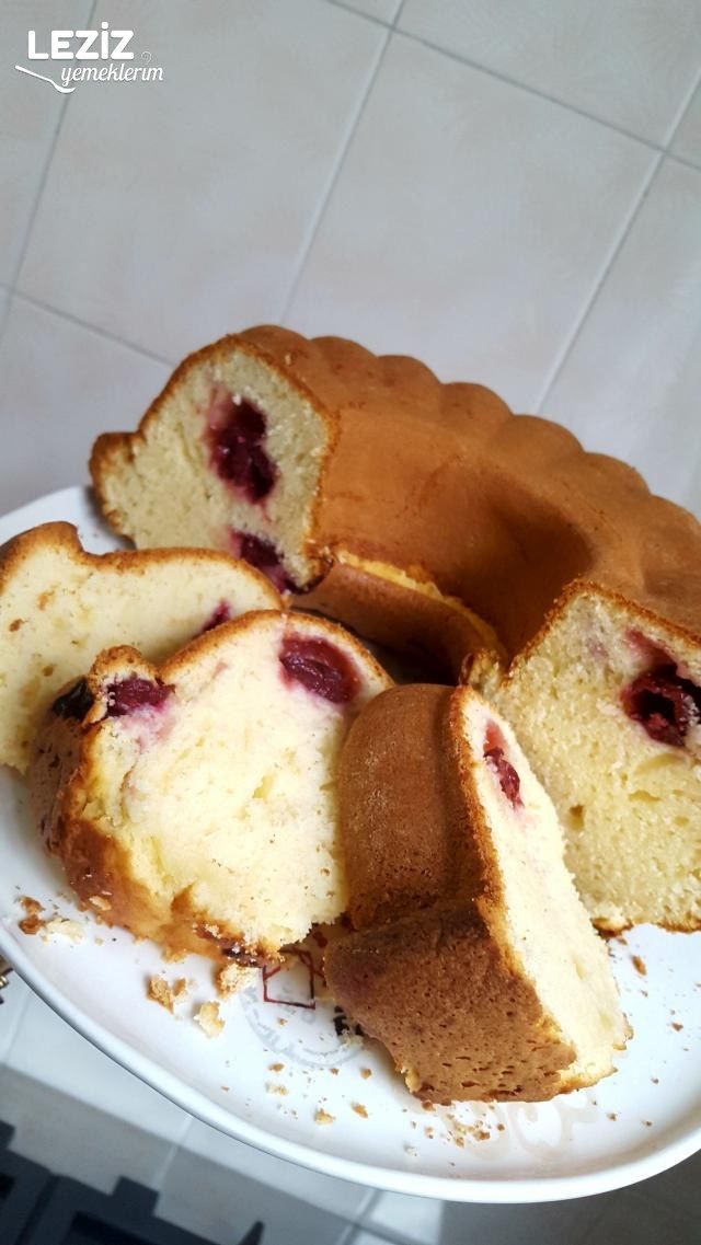 Leziz Vişneli Kek