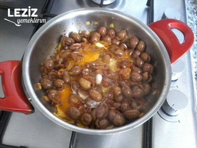 Muhteşem Zeytinli Yumurta