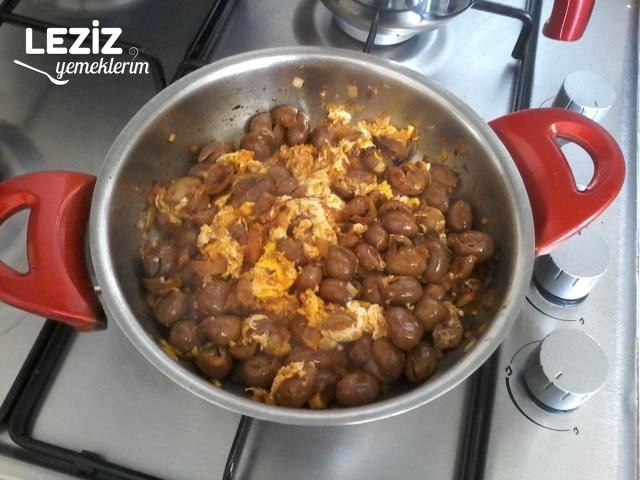 Muhteşem Zeytinli Yumurta