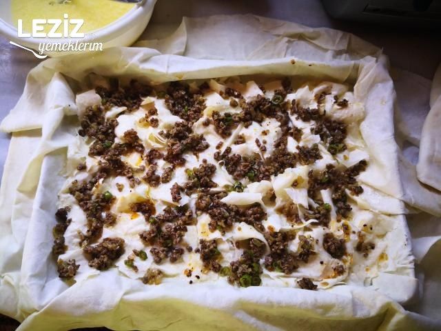 Sodalı Kıymalı Börek