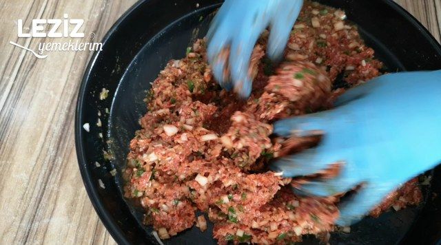 Etli Kuru Biber Dolması