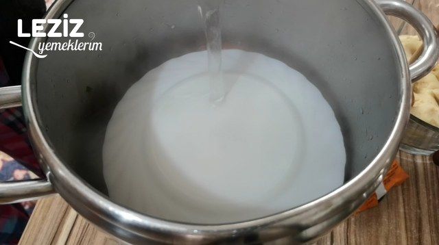 Etli Kuru Biber Dolması