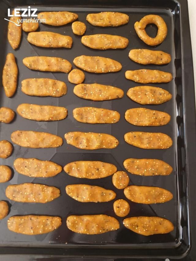 Kinoalı Tuzlu Kurabiye