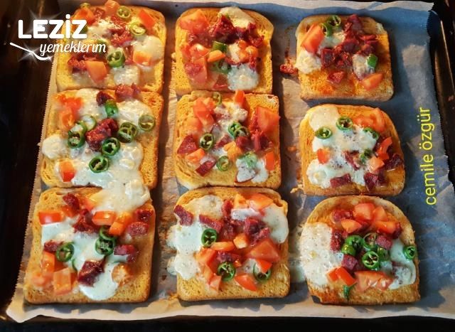 Ekmek Pizzaları