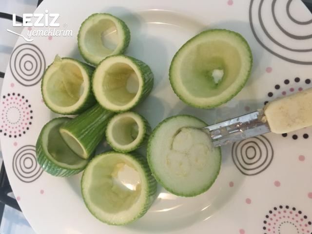 Bol Yeşillikli Katıklı Dolma