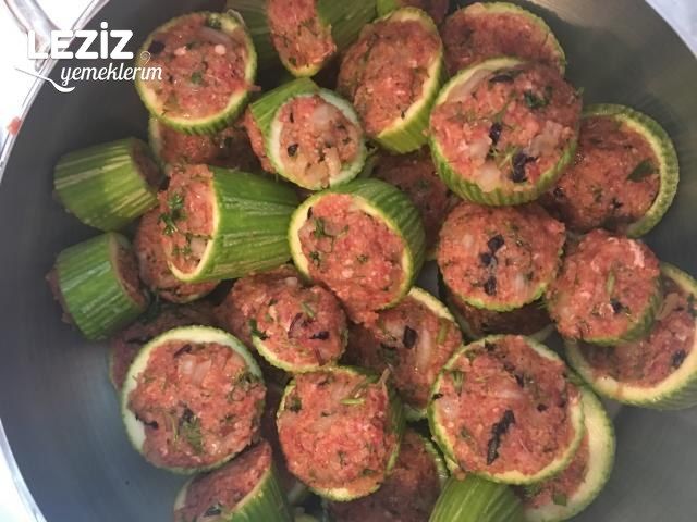 Bol Yeşillikli Katıklı Dolma