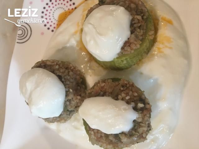 Bol Yeşillikli Katıklı Dolma