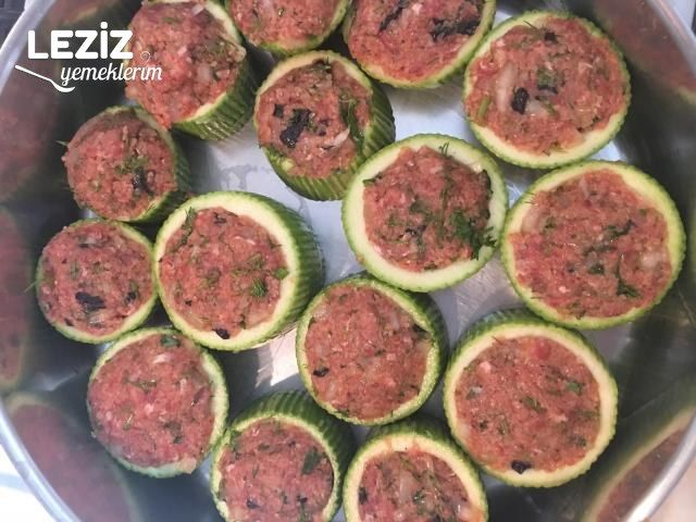 Bol Yeşillikli Katıklı Dolma