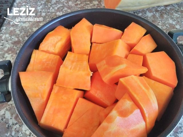 Fırında Ballı Cevizli Kabak