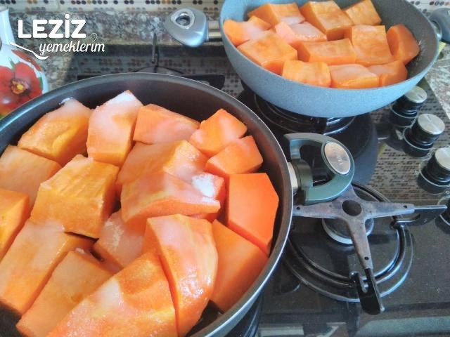 Fırında Ballı Cevizli Kabak