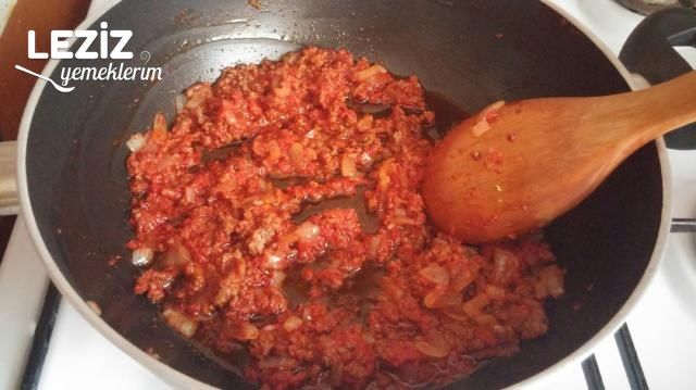 Enfes Kıymalı Kabak Yemeği