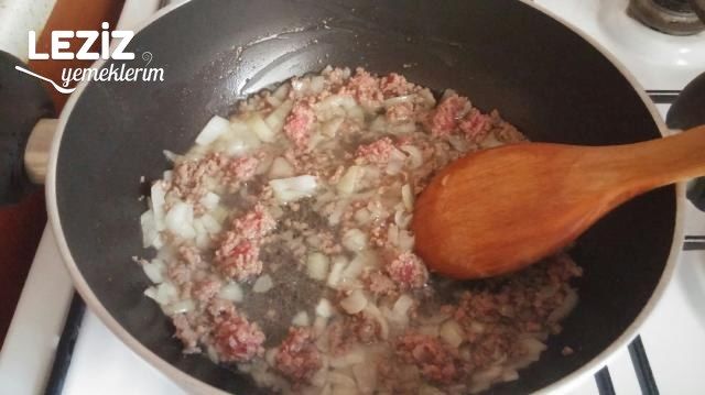 Enfes Kıymalı Kabak Yemeği