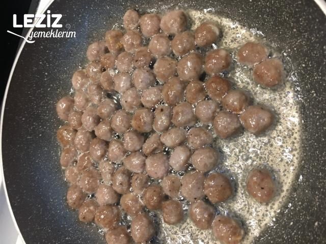 Meyaneli Köfteli Çorba