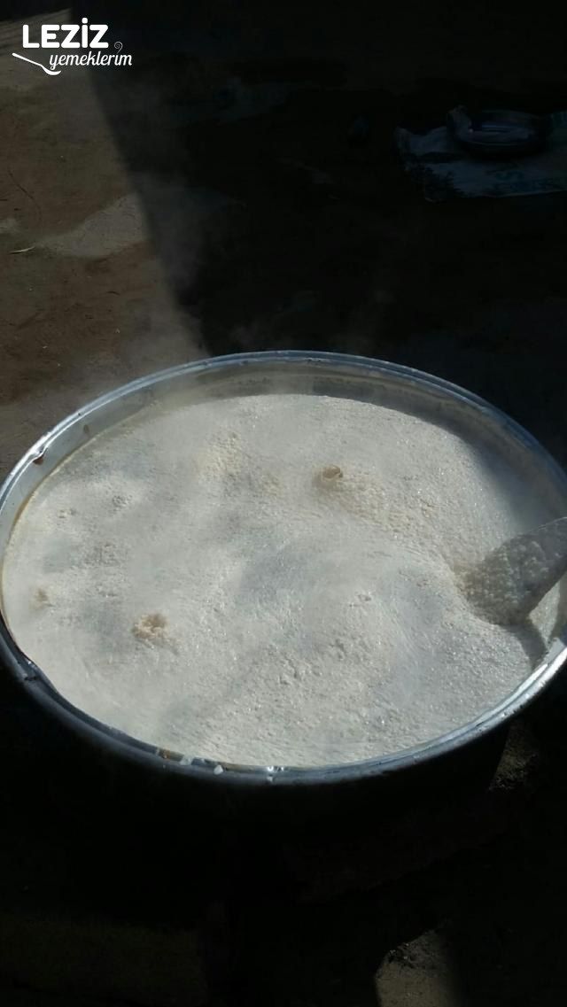 Niğde'nin Meşhur Yoğurtlu Tarhanası (Şişede)