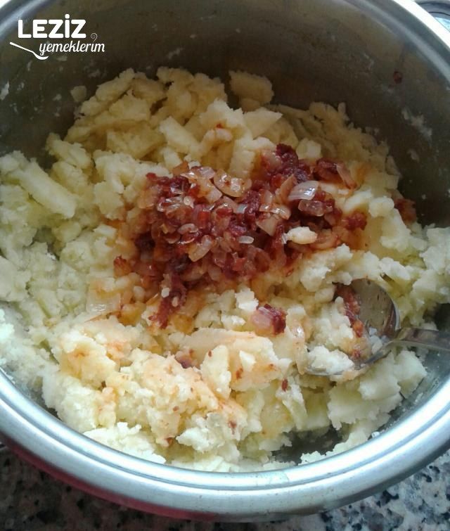 Patatesli Pofuduk Poğaça