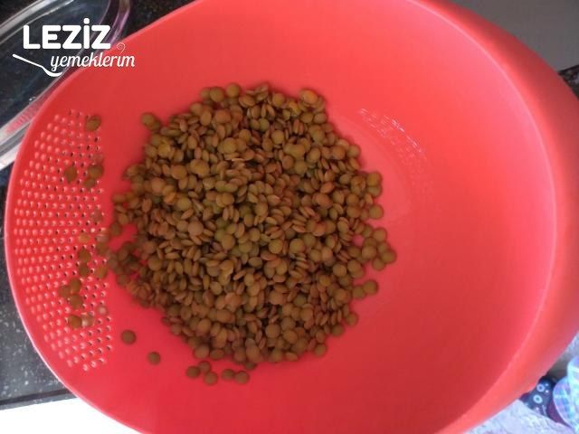 Erişteli Yeşil Mercimek Çorbası