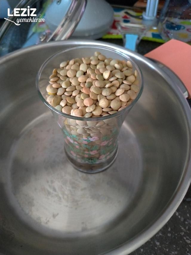 Erişteli Yeşil Mercimek Çorbası