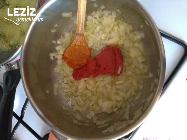 Erişteli Yeşil Mercimek Çorbası