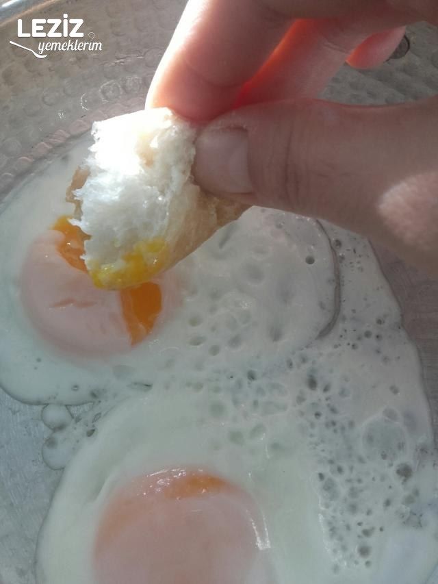 Sahanda Kayısı Kıvamında Yumurta