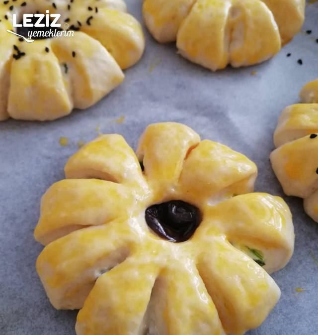 Çiçek Poğaça (Çok Pratik)