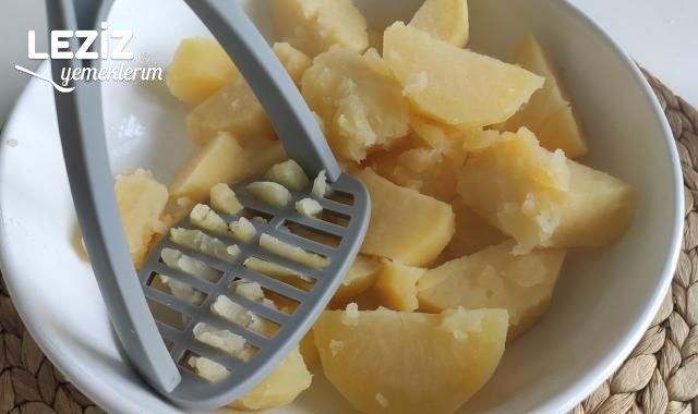 Kahvaltılık Çıtır Patates Topları